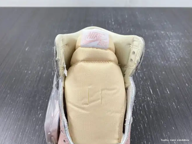 Rep Husky Jordan (Women's) Washed OG Retro Pink 1 FD2596-600 High Air 0419